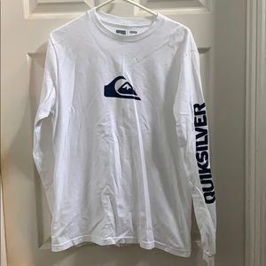 Men’s quicksilver white tshirt